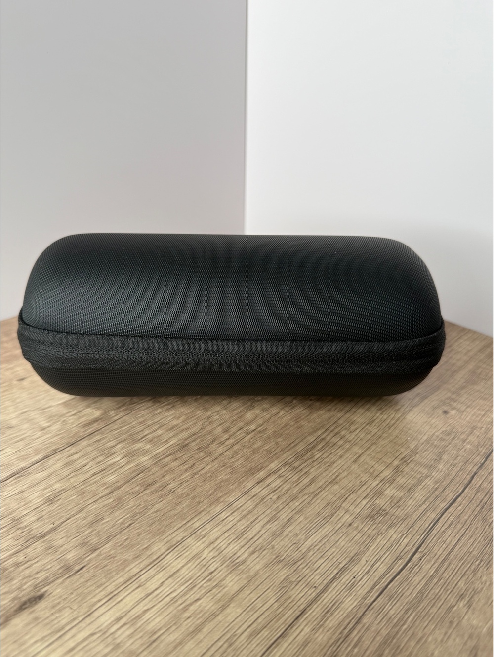 New Black Hard Shell Bluetooth Speaker Carrying Case Zippered 9 x 4 Inch